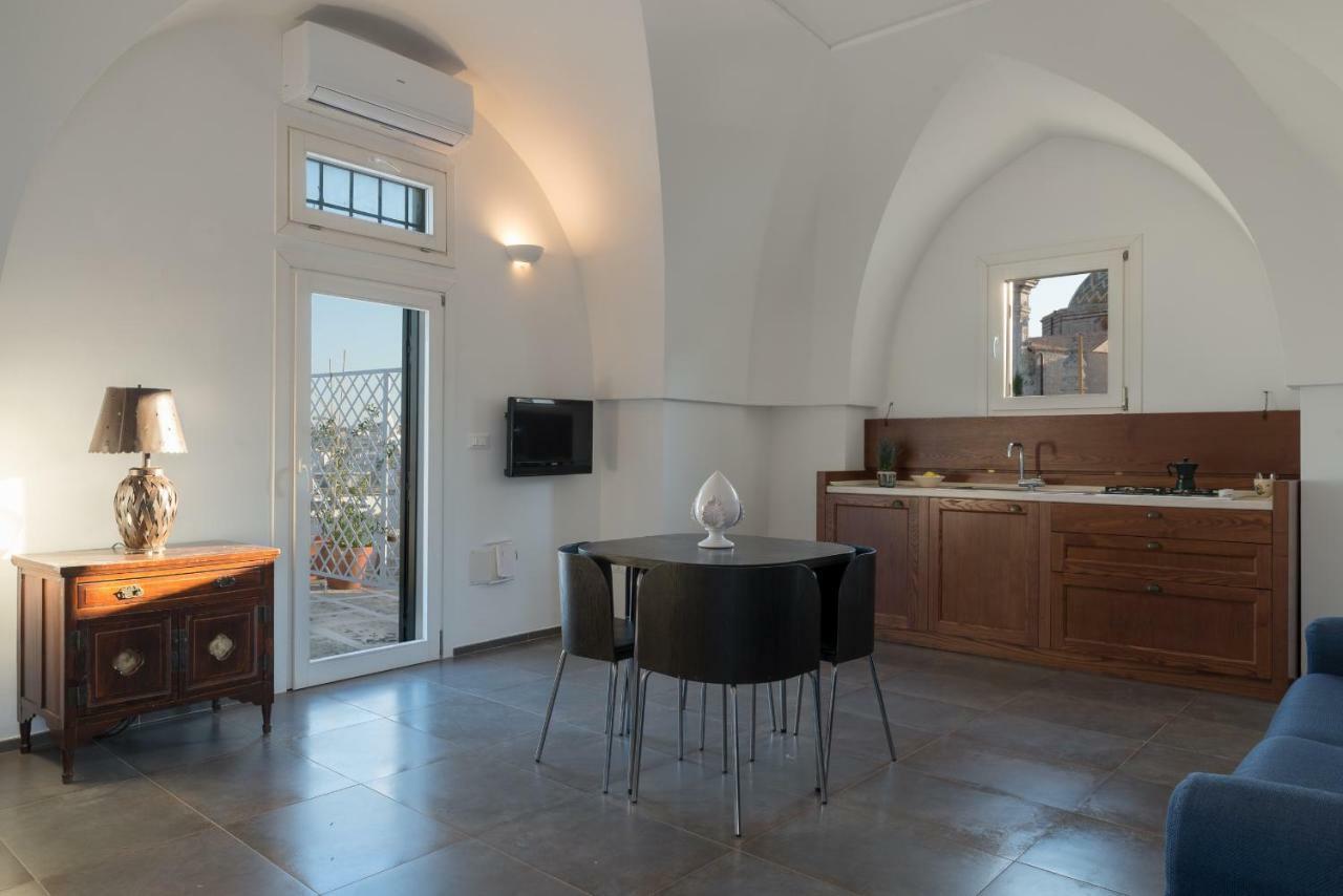 Palazzo Le Cupole By Wonderful Italy Apartment Ostuni Bagian luar foto